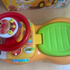 アンパンマンよくばりビジーカーの画像