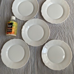 食器　ヤマザキ春のパンまつりのお皿