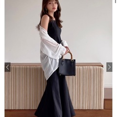 新品タグ付き未着用♡GRLのキャミワンピース(黒)です☺️の画像