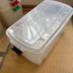 衣装ケースの画像