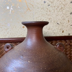 【時代物】備前焼 伊勢崎満 作 扁壺花入 共箱付 窯印有 県重要無形文化財 作家物 茶道具 華道具 花瓶 花生 骨董 古道具 アンティーク 良品　配送可能の画像
