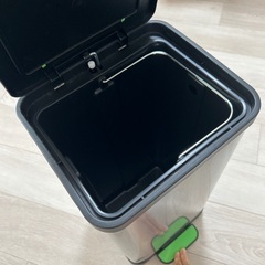 美品✳︎ゴミ箱の画像