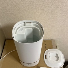 アイリスオーヤマ 加湿器／動作良好の画像