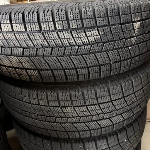 超バリ目！195/65R-15 1シーズンのみ使用　ナンカン22年製　ホイール付