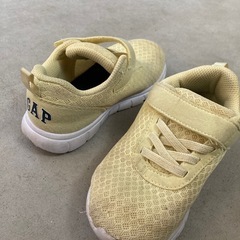 GAP、イフミー、俊足 子ども用運動靴 ４足セットの画像