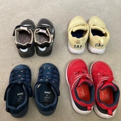 GAP、イフミー、俊足 子ども用運動靴 ４足セットの画像