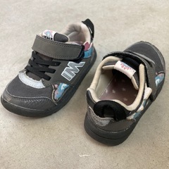 GAP、イフミー、俊足 子ども用運動靴 ４足セットの画像