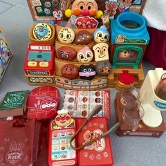 アンパンマンのおもちゃや本の画像