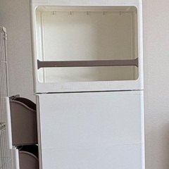 ランドリー、キッチンの隙間収納の画像