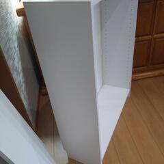 美品収納棚の画像
