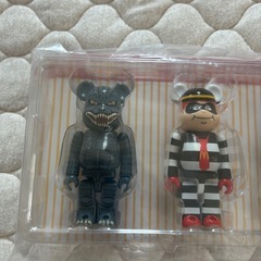 BE@RBRICK マクドナルド ベアブリックの画像