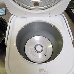 ハイアール炊飯器  3合炊きの画像