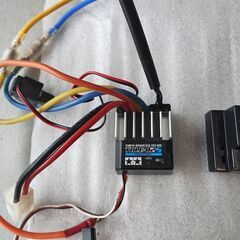 信頼・安心のタミヤ製ESC、ブラシモーター/ブラシレスモーター兼用　各１機の画像