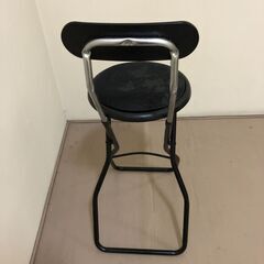 JM20190K) ★大特価★池長折畳丸椅子＜幅：約34 cm 高さ：約88cm 奥行：約42 cm＞中古品【取りに来られる方限定】　 の画像