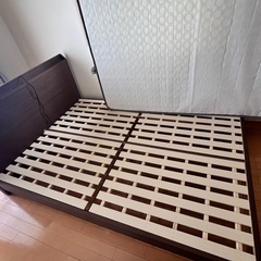 使用わずか　ダブル　マットレス　ベッドフレームの画像