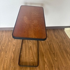 黒スチールと天然化粧木のサイドテーブルの画像