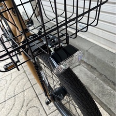 WONKA ミニベロ FTS206BHD カーキ　20インチ　カゴ付き自転車の画像