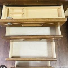 最高級 ITOKI 学習机 椅子 セットの画像