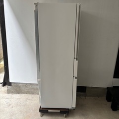 ✨️【三菱　ノンフロン冷凍冷蔵庫　2022年製】✨️の画像