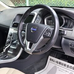 後期型/8速AT/TURBO/禁煙車/ナビTV/ETC/B&Sカメラ/前後ドラレコ/DVD再生/USB&Bluetooth接続/スマ-トキ-/電動&ヒ-タ-付き本革シ-ト/純正18AW/プライバシ-ガラス/HID/オ-トライト/追従型クルコン/衝突軽減/車検2年整備付きボルボXC60♪ ☆遠方納車/オ-トロ-ン/買取査定OK☆の画像