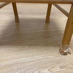 イス2脚の画像