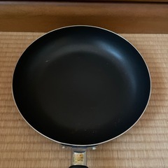 フライパンまとめ売りの画像
