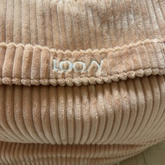 【美品】 LOOSY HUGME 1人掛けビーズソファ  coral pinkの画像
