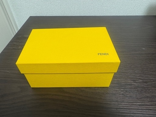 FENDI ファーキーホルダー 保存袋・箱付き