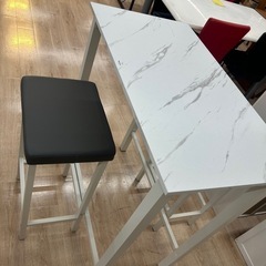 ジモティー割引🏷️【ジャングルジャングル 岸和田和泉インター店】 バーテーブルセット 和泉市 堺市 岸和田市 泉大津市 高石市 泉北郡熊取町の画像