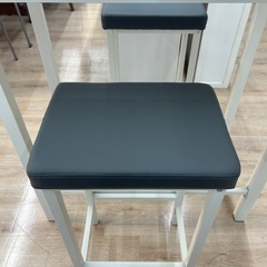ジモティー割引🏷️【ジャングルジャングル 岸和田和泉インター店】 バーテーブルセット 和泉市 堺市 岸和田市 泉大津市 高石市 泉北郡熊取町の画像
