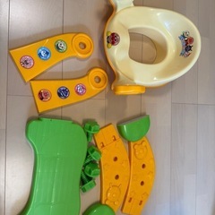 アンパンマンパン　ステップ付き補助便座の画像