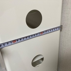 突っ張りラック　壁面収納の画像