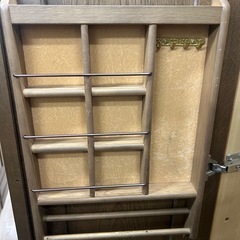 ジモティー割引🏷️【ジャングルジャングル 岸和田和泉インター店】 府中家具 ３枚扉洋タンス 和泉市 堺市 岸和田市 泉大津市 高石市 泉北郡熊取町の画像