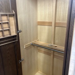 ジモティー割引🏷️【ジャングルジャングル 岸和田和泉インター店】 府中家具 ３枚扉洋タンス 和泉市 堺市 岸和田市 泉大津市 高石市 泉北郡熊取町の画像