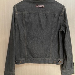 美品ピンクハウスブラックデニムジャケットの画像