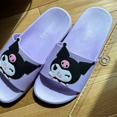 クロミ　サンダルの画像