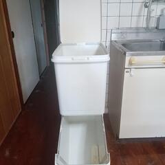 ゴミ箱の画像