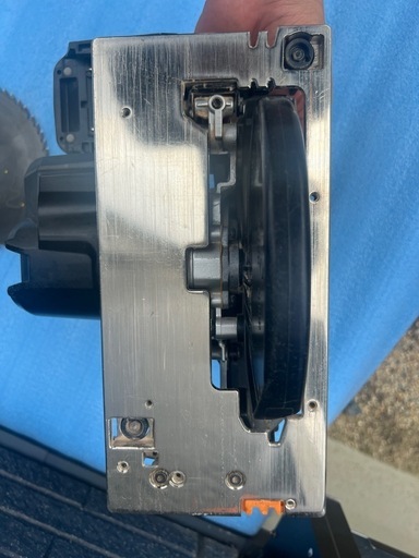 マキタ　充電式マルノコ165mm