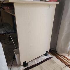 ニトリ　マルチデスクの画像