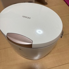 スチーマーナノケア　美顔器の画像