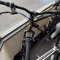 自転車　黒の方　取引中の画像