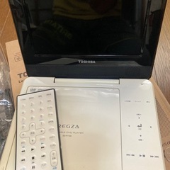 TOSHIBA REGZA ポータブルDVDプレーヤー SD-P710SWの画像