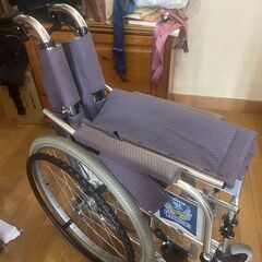 引き取りの方限定。車いす差し上げます！の画像