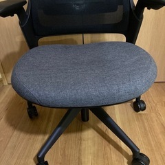 Steelcase 椅子の画像