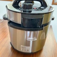 【新品】未使用 超美品　無水 自動調理器 クッキングプロ V2 （3.2）　レシピ本ありの画像