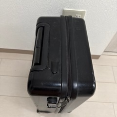 スーツケース　ジャンク品の画像