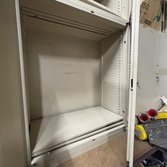 0円ただであげます　書庫　キャビネット　事務什器　書類棚の画像