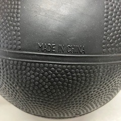 O2508-675 トレーニングボール ブラック 重量表記無し 中古の画像