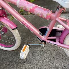 子ども用自転車（補助輪つき）アサヒサイクル　引き渡し限定の画像