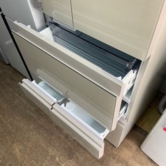 2024年製　東芝　6ドア　冷蔵庫　461L GR-W460FZの画像